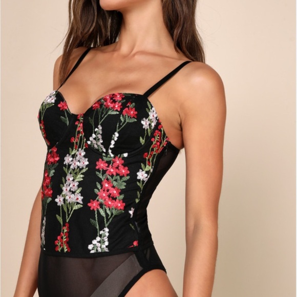 Lulu's Red and White Sleeveless Bustier Bodysuit - Picture 3 of 9